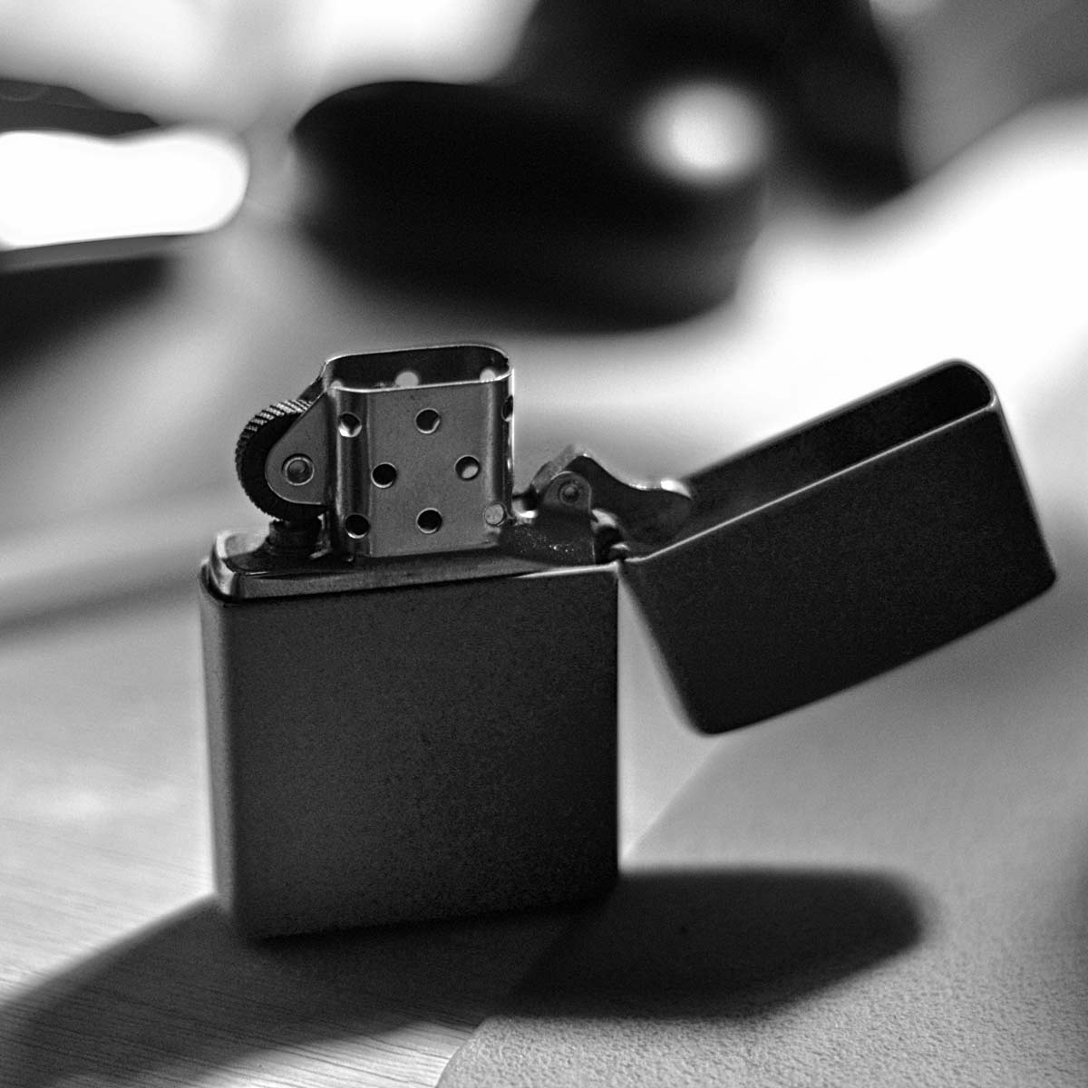 История Zippo началась в 1932 году История Zippo началась в 1932 году