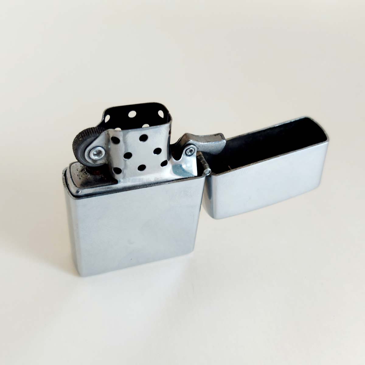 Как проверить подлинность вставного блока Zippo Как проверить подлинность вставного блока Zippo